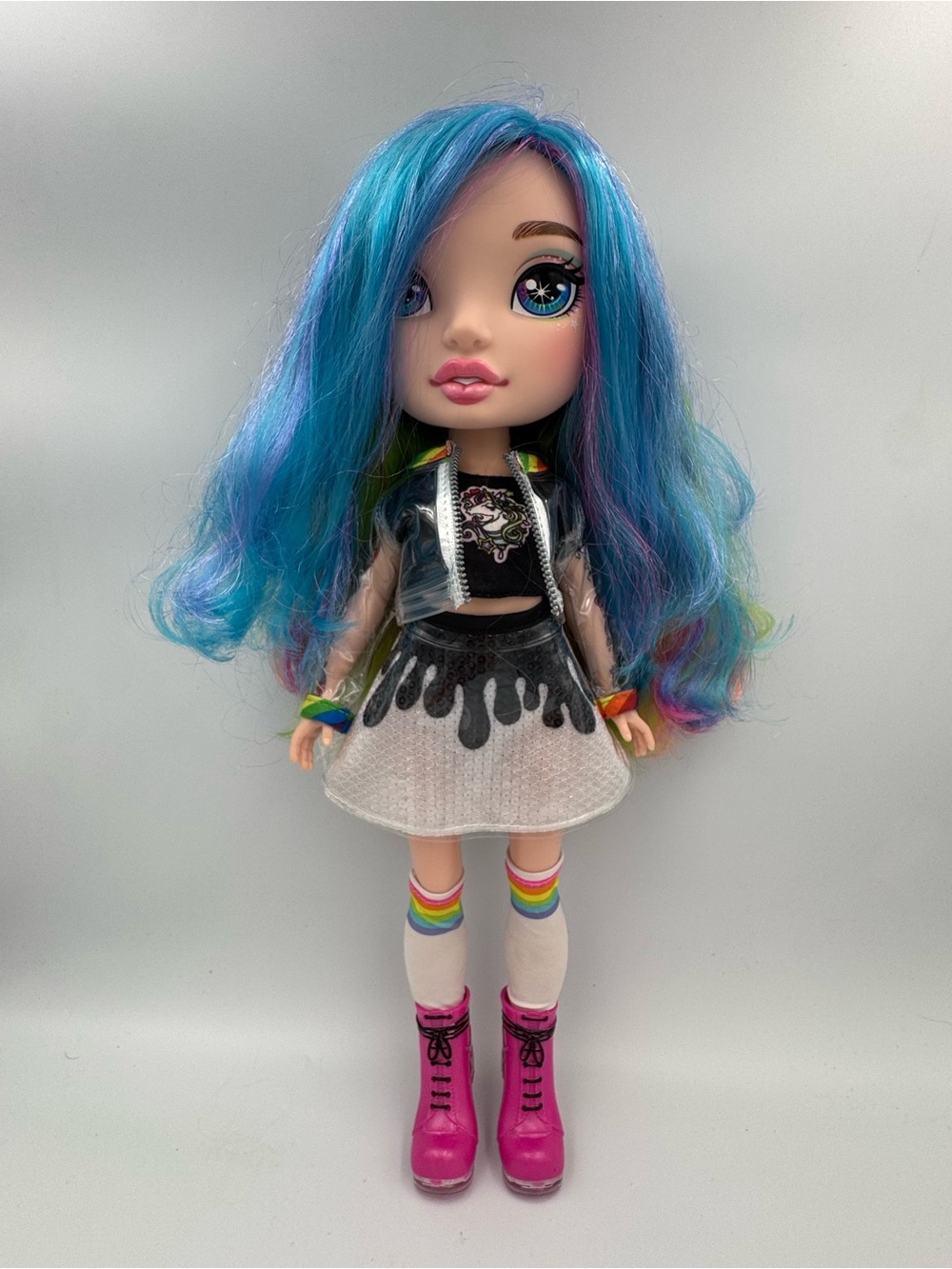 Rainbow High Amaya Raine Complete Doll Original Outfit Shoes MGA‎